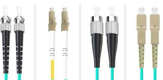 Multimode 1300nm Optical Fiber Patch Cord APC UPC High Repeatability